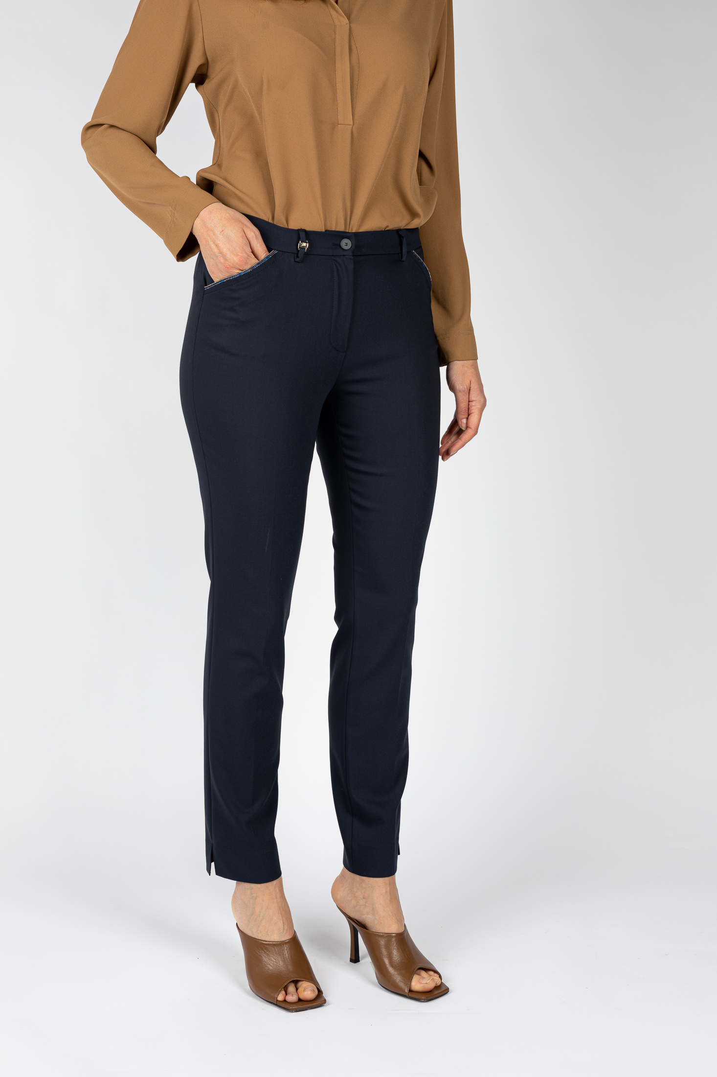pantaloni-blu-donna-496kws-1.jpg